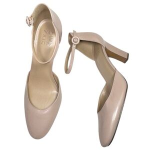 Naturalizer Gianna Blush Pink Neutral d’Orsay Style Closed Toe Heels Pumps Sz 10